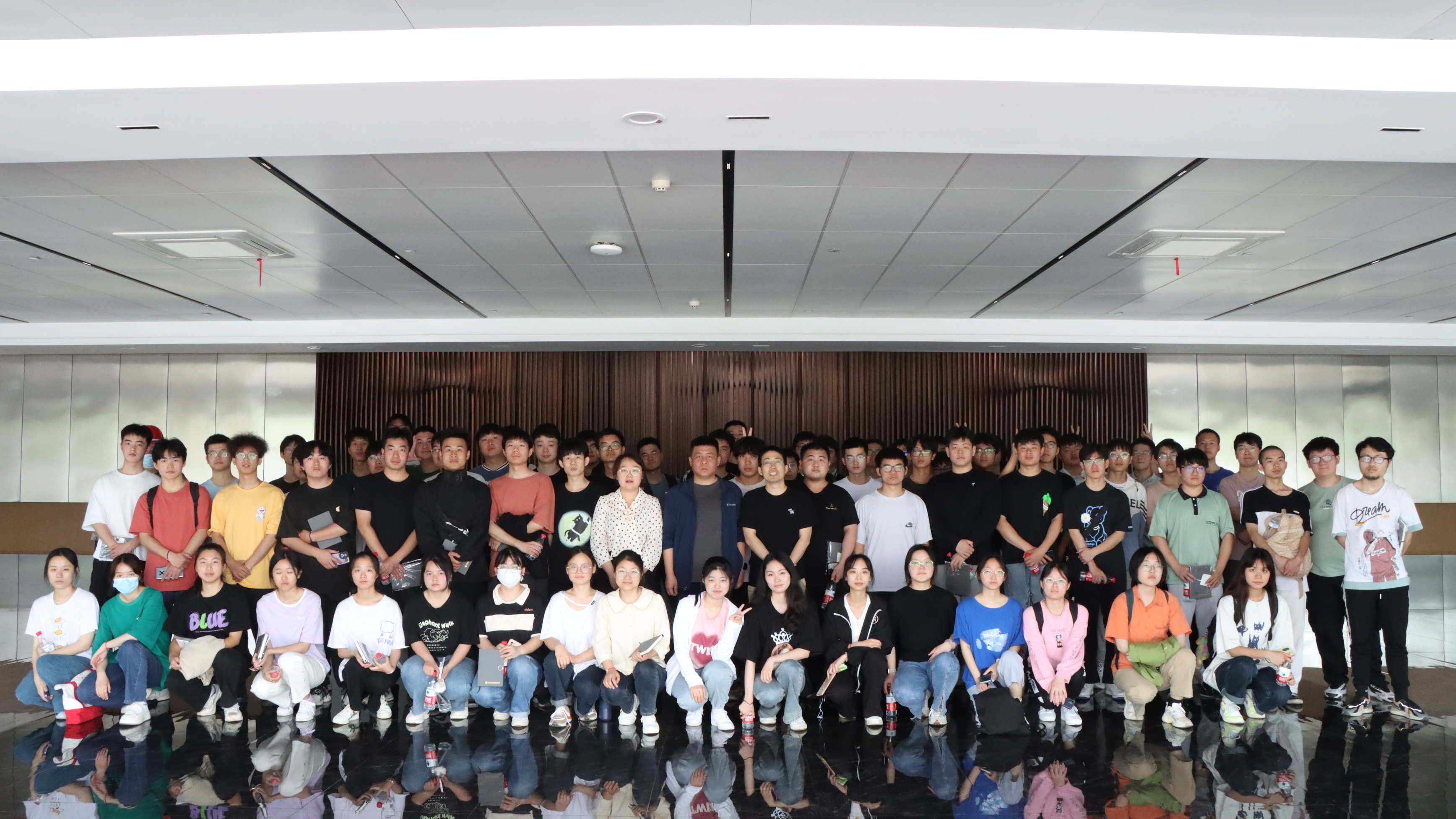 163am������·